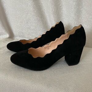 Black scalloped heels “cake”